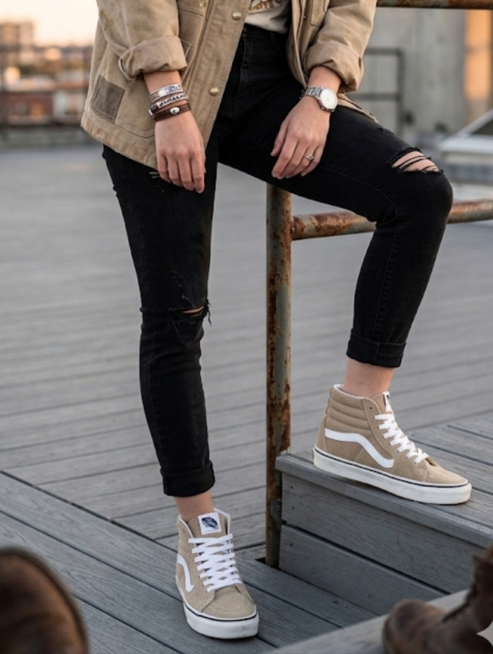 Vans Unisex High-top Tan Sneaker Woman's 8.5 / Men 7